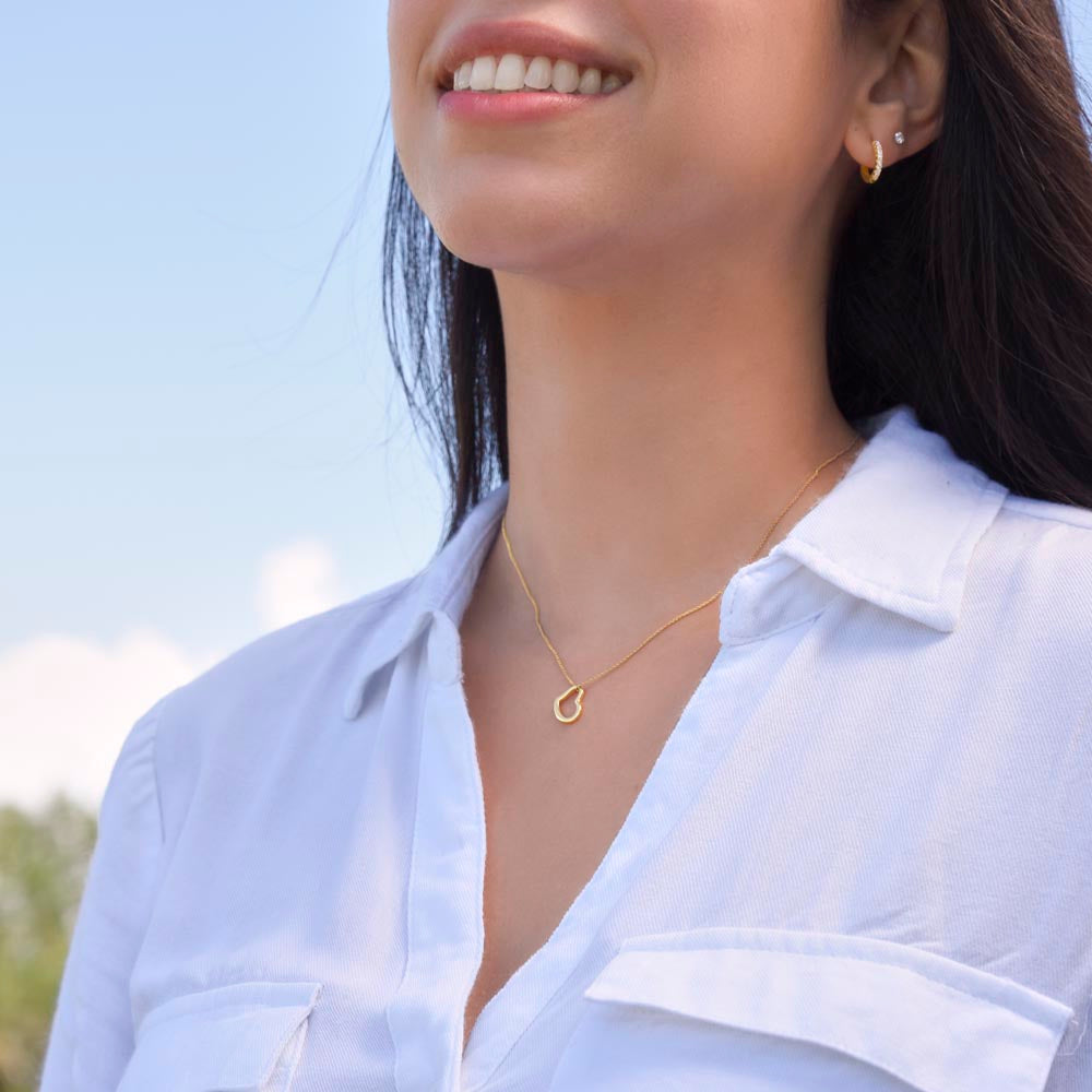 “gold heart pendant necklace”